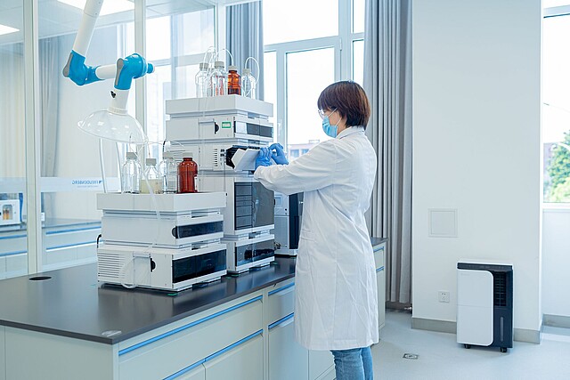 csm_Science_Laboratory_Image_slider_4_b6d55b308c.jpg